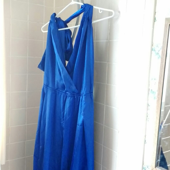 NWT Beautiful Blue Long Dress with a long sash to - Picture 1 of 3